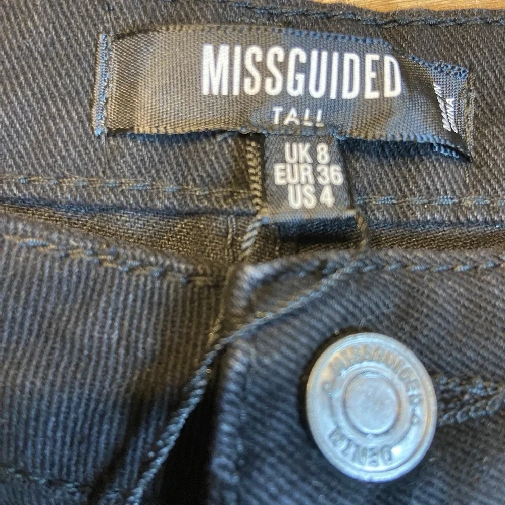 NEW Missguided Women's Riot‎ High Waisted Mom Jeans Size Tall 4 Black